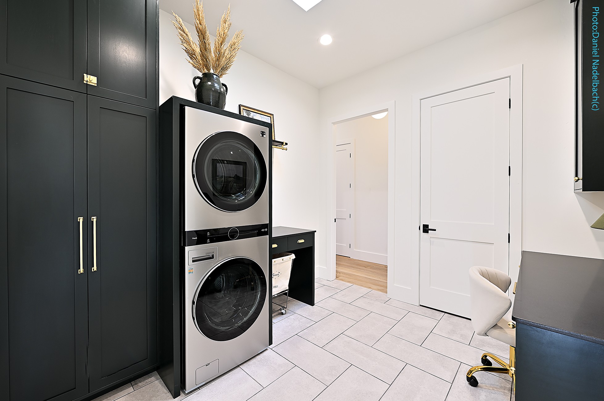Casita laundry room