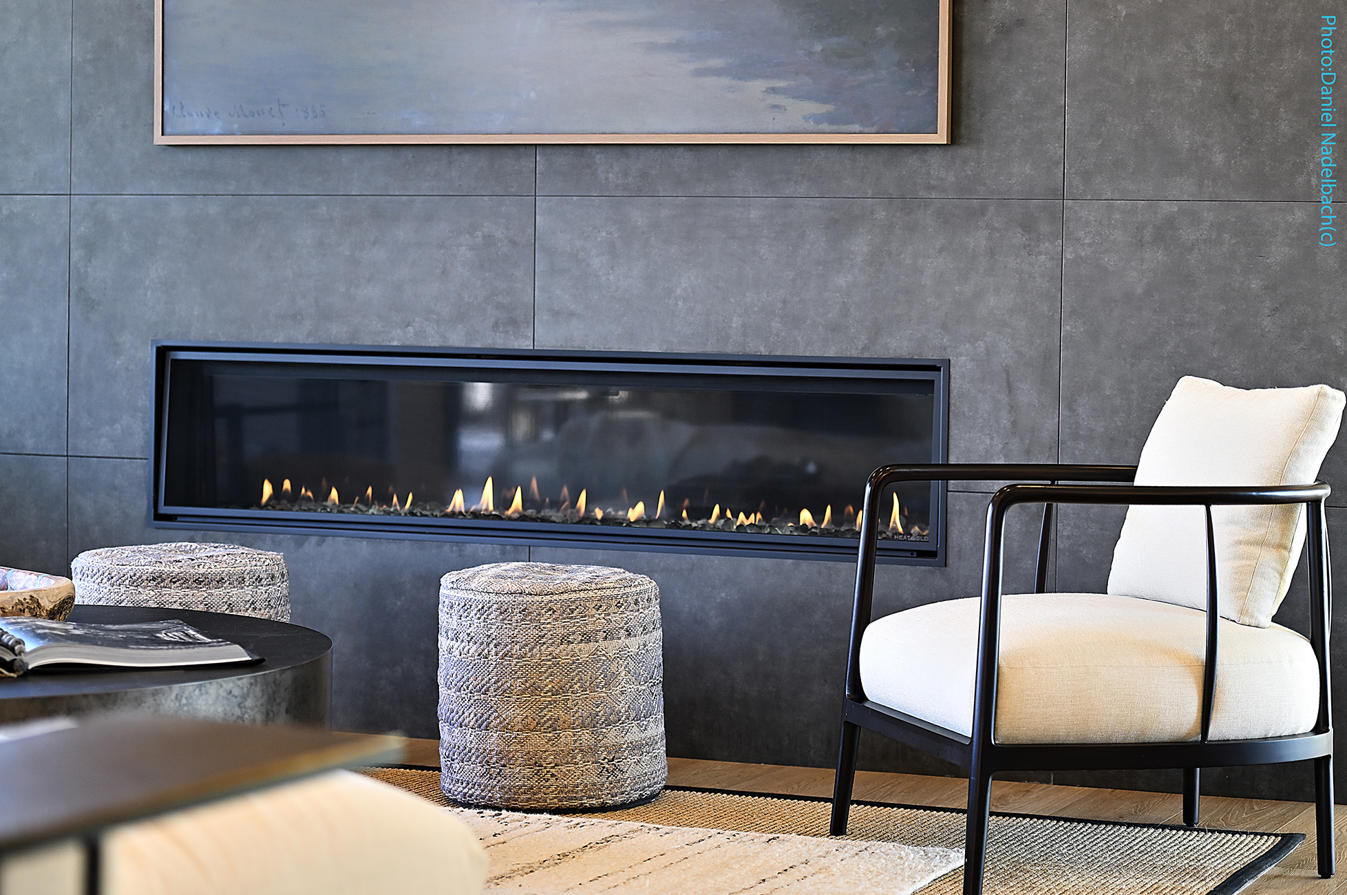 Fireplace lounge